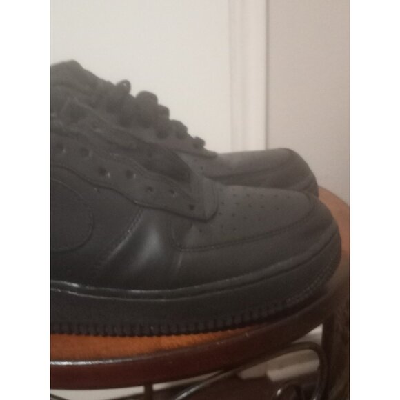 WOMEN Nike Air Force 1 '07 Low Triple Black DD8959 001 Sz 10.5 - Picture 5 of 15